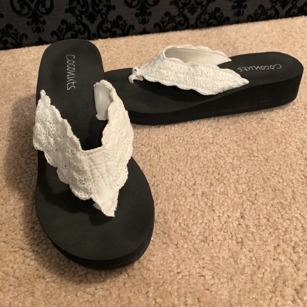 Coconuts white crochet thong sandals